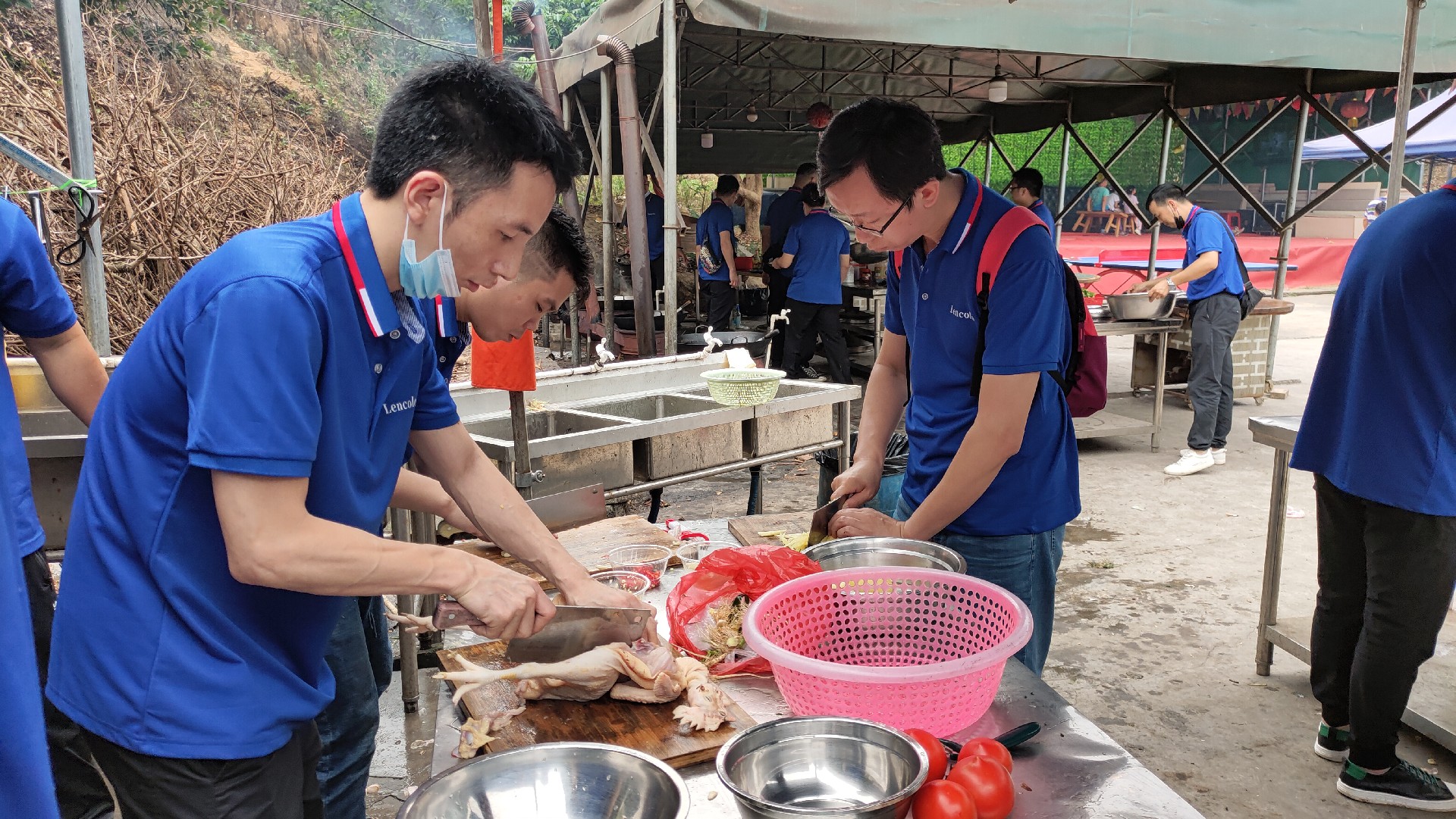 松湖騎行，穿樹飛花；農(nóng)家休閑，擁抱自然