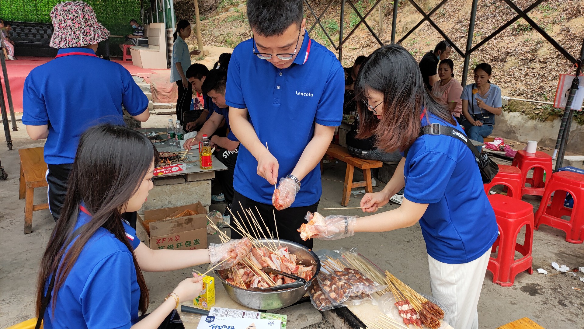 松湖騎行，穿樹飛花；農(nóng)家休閑，擁抱自然